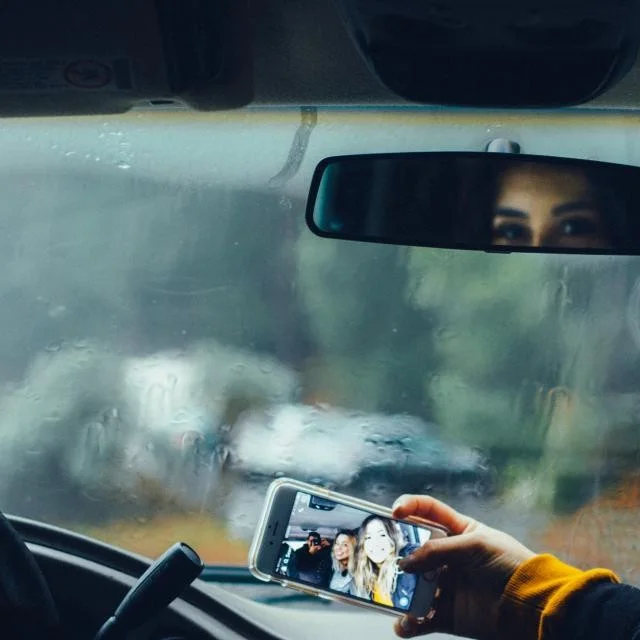 Air-vent phone clip