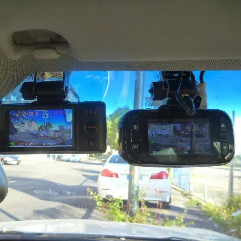 Dual-lens dash camera
